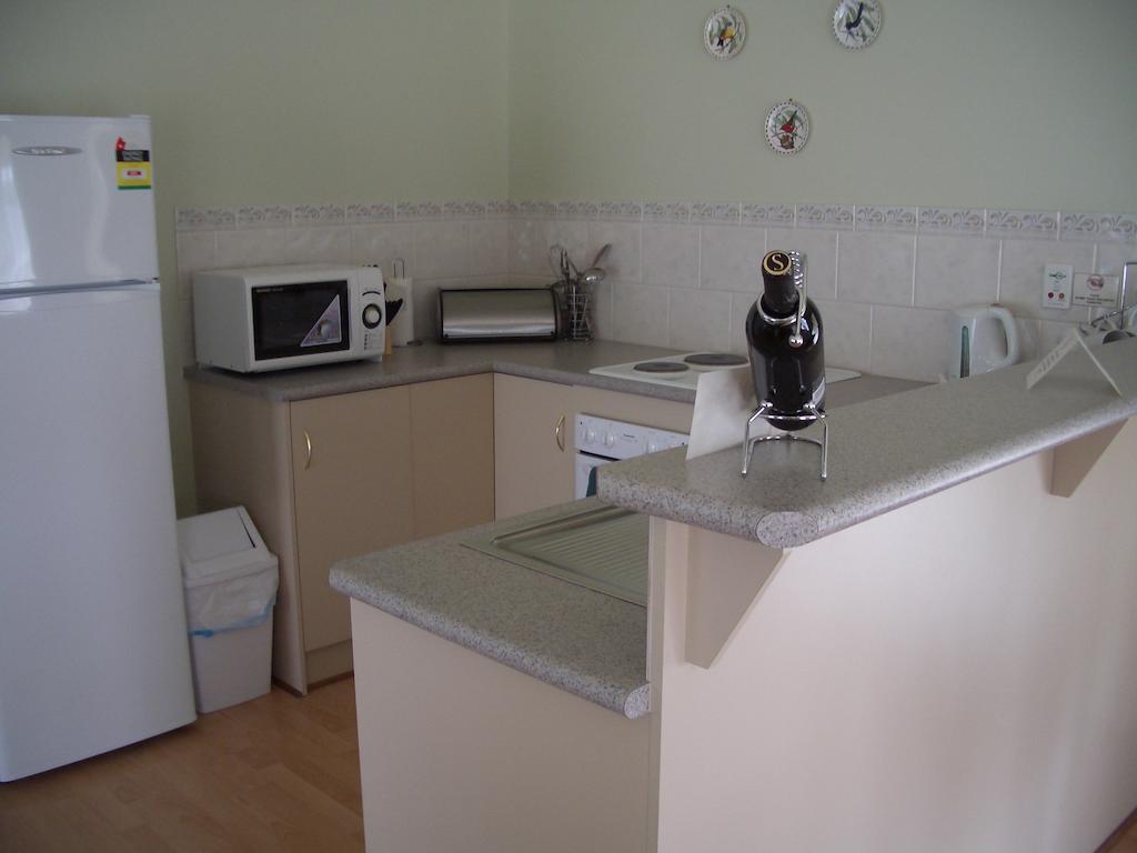 Carolynnes Cottages นาราคอร์ท ห้อง รูปภาพ