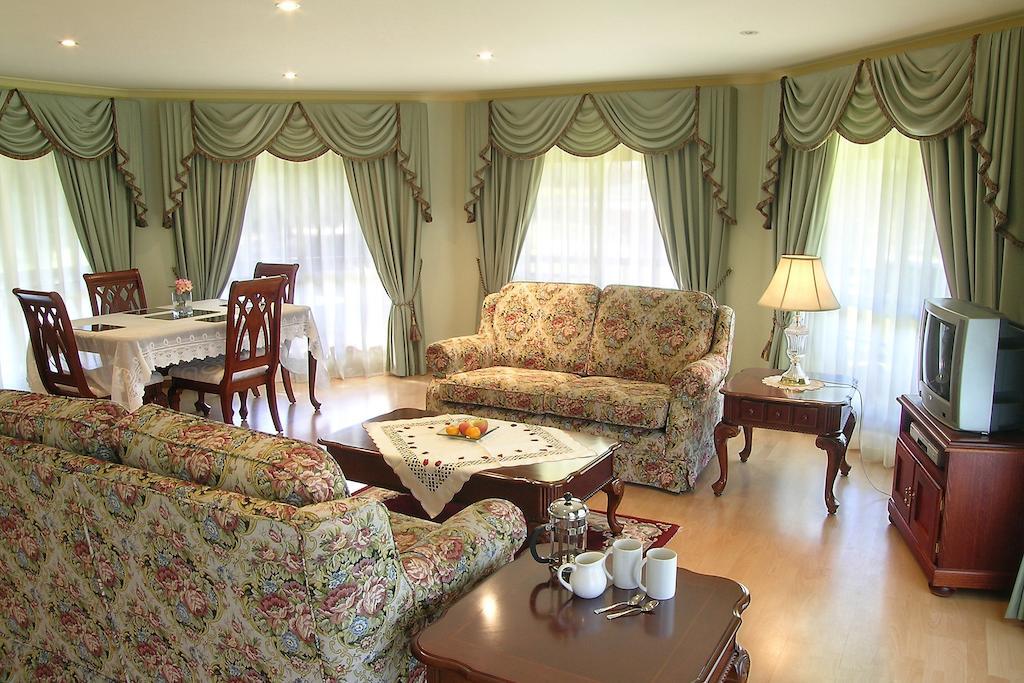 Carolynnes Cottages นาราคอร์ท ห้อง รูปภาพ